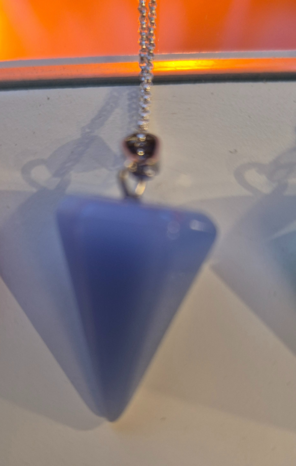 STERLING SILVER CHAIN WITH GEMSTONE STYLE PENDANT NECKLACE  (LILAC)