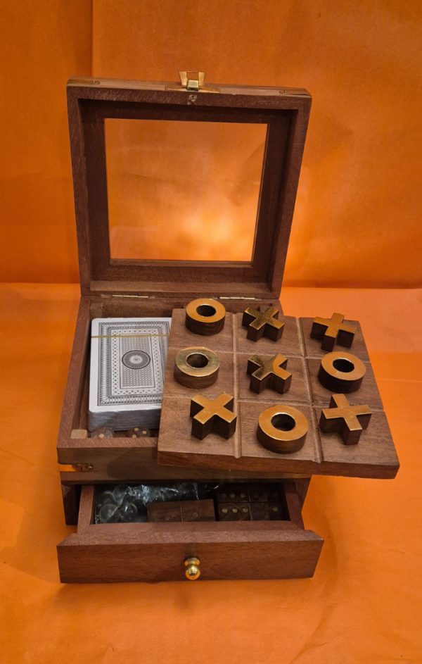 5 IN 1 WOOD GAME GIFT SET - Image 3