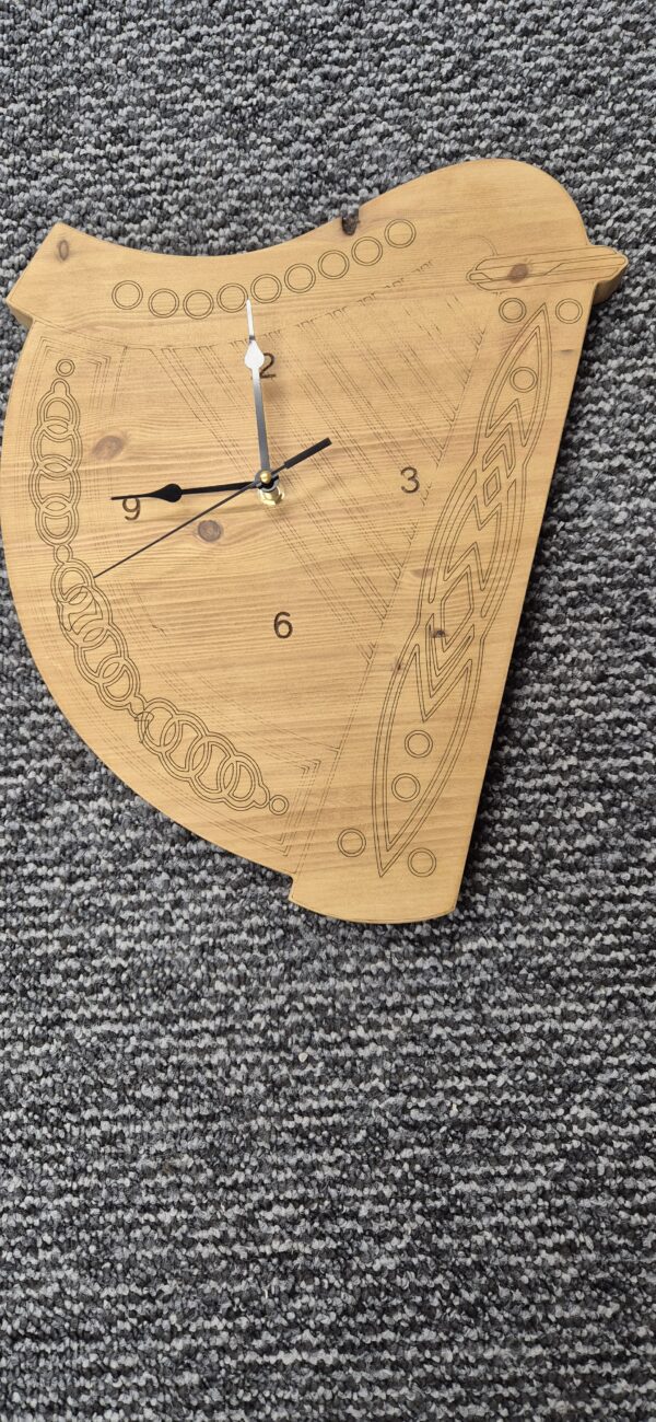 UPSHIRE IRISH HARP SOLID PINE CLOCK U412 (small)
